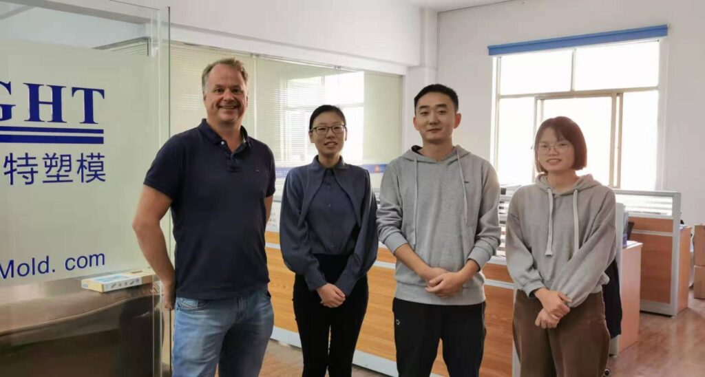 Triple-C injection molding founder in China factory